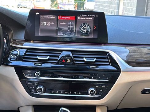 Used 2019 BMW 530i xDrive w/ Convenience Package image 29