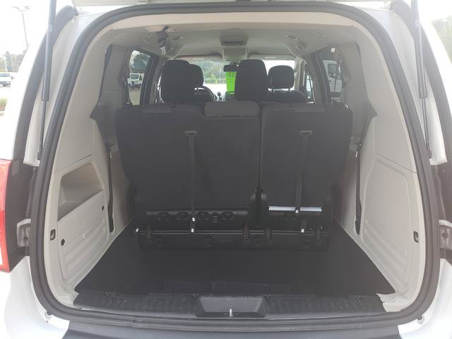 Used 2018 Dodge Grand Caravan SE w/ UConnect Hands-Free Group FWD image 7