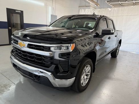 Used 2024 Chevrolet Silverado 1500 LT image 21