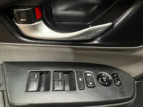 Used 2018 Honda CR-V EX image 28