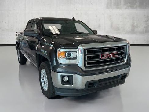 Used 2015 GMC Sierra 1500 SLE w/ SLE Value Package image 3