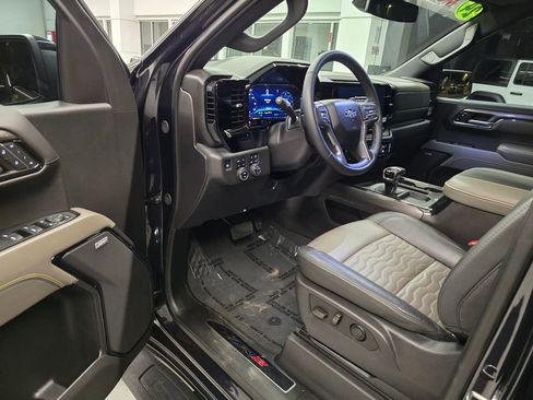 Used 2024 Chevrolet Silverado 1500 ZR2 AWD/4WD image 19