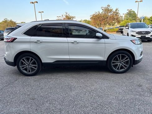 Used 2020 Ford Edge Titanium AWD/4WD image 12