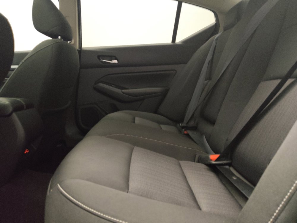 Used 2022 Nissan Altima 2.5 SV w/ SV Premium Package FWD image 18
