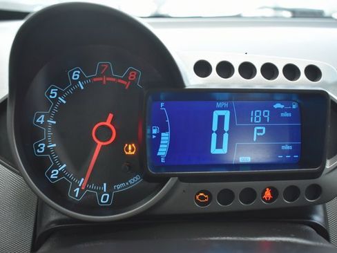 Used 2014 Chevrolet Sonic LT image 17