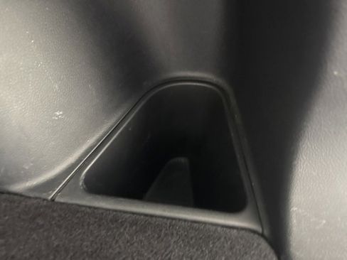 Used 2018 Jeep Compass Limited image 28