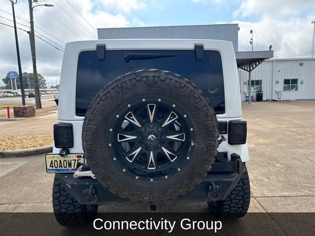 Used 2013 Jeep Wrangler Unlimited Rubicon w/ Connectivity Group AWD/4WD image 6