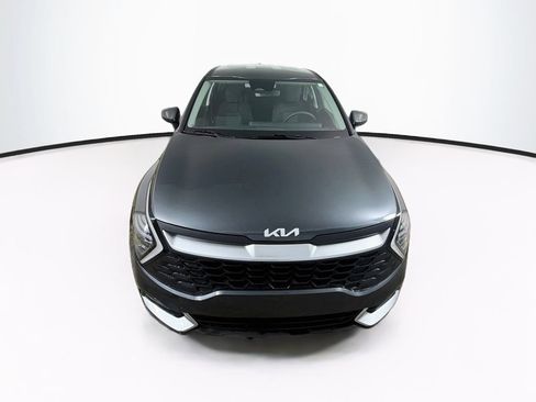 Used 2024 Kia Sportage LX FWD image 2