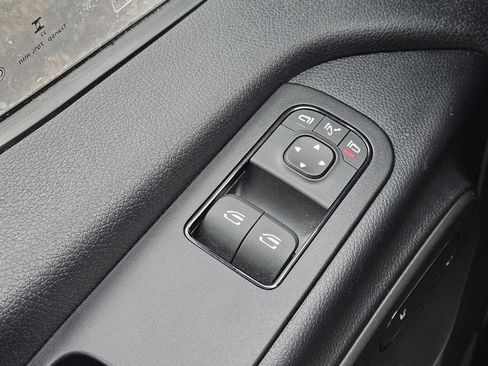 Used 2024 Mercedes-Benz Sprinter 2500 image 18