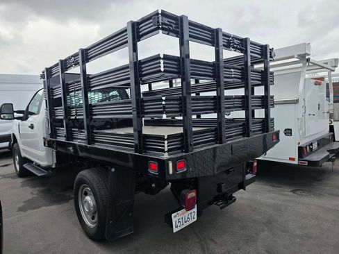 Used 2019 Ford F350 XL w/ Power Equipment Group AWD/4WD image 3