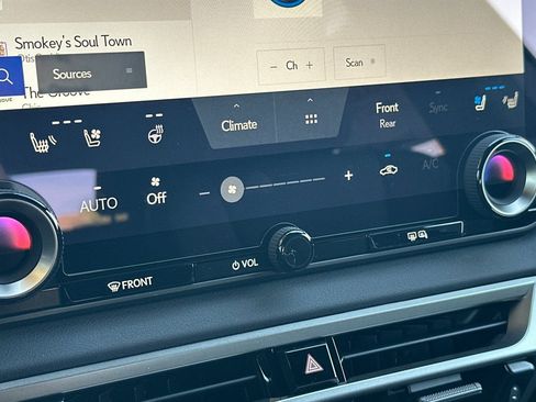 New 2026 Lexus RX 450h AWD image 24