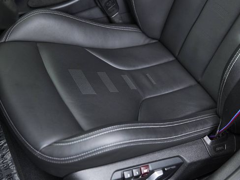 Used 2018 BMW M3 RWD image 73