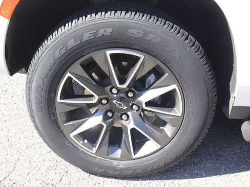 Used 2023 Chevrolet Tahoe Z71 AWD/4WD image 7