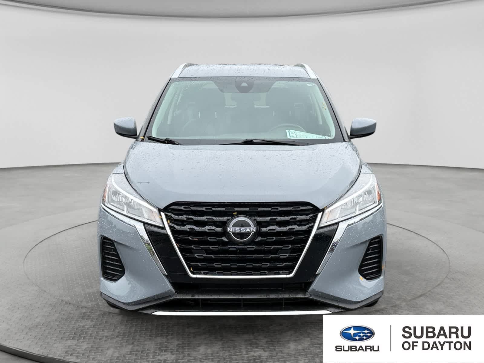 Used 2023 Nissan Kicks SV FWD image 2