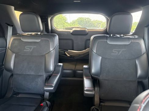 Used 2025 Ford Explorer ST AWD/4WD image 24