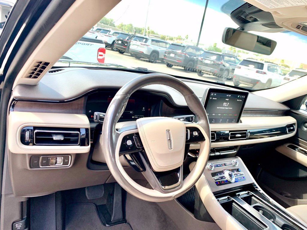 Used 2022 Lincoln Aviator Reserve w/ Equipment Group 201A AWD/4WD image 14
