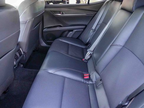 Used 2026 Toyota Camry XLE FWD image 18