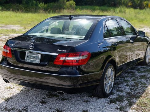 Used 2013 Mercedes-Benz E 350 4MATIC Sedan w/ Premium 1 Pkg image 11