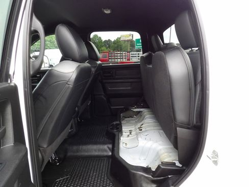 Used 2021 RAM 5500 Tradesman w/ Chrome Appearance Group AWD/4WD image 33