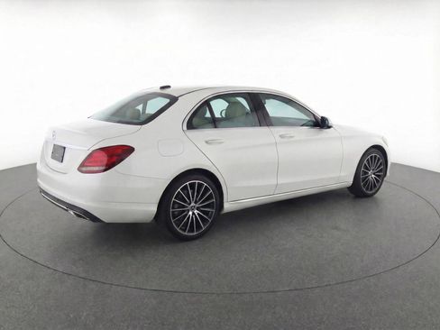 Used 2021 Mercedes-Benz C 300 Sedan image 4