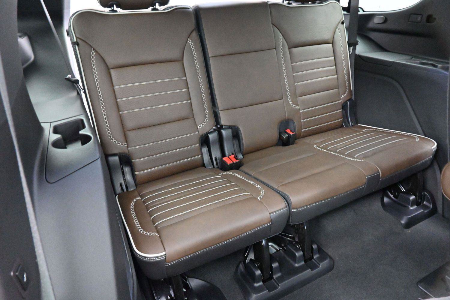 Used 2025 GMC Yukon Denali Ultimate AWD/4WD image 42