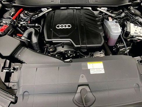 Used 2025 Audi A6 Premium Plus image 10