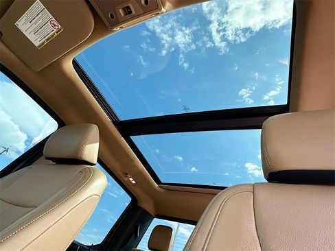 Used 2022 Ford F250 Lariat w/ Lariat Ultimate Package image 11