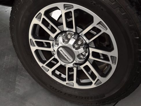 Used 2023 Ford F250 Limited w/ FX4 Off-Road Package image 10