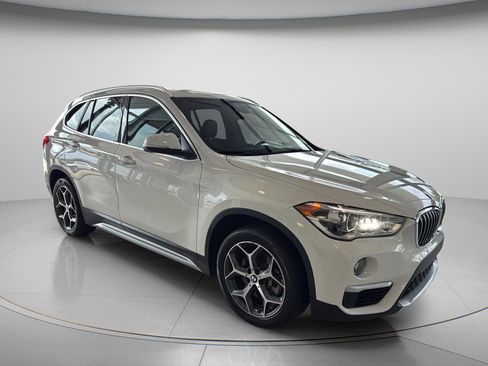Used 2018 BMW X1 sDrive28i w/ Premium Package FWD image 6