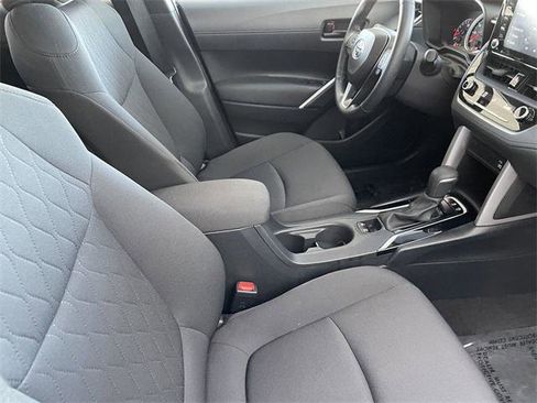 Certified 2022 Toyota Corolla Cross LE AWD/4WD image 31