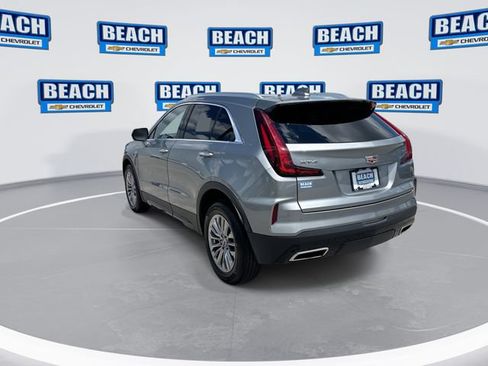 Used 2025 Cadillac XT4 Premium Luxury FWD image 6