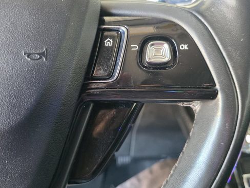 Used 2022 Lincoln Corsair FWD w/ Premium Package image 31
