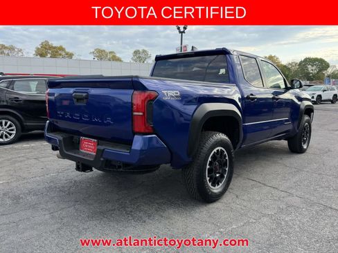 Certified 2024 Toyota Tacoma TRD Off-Road AWD/4WD image 8