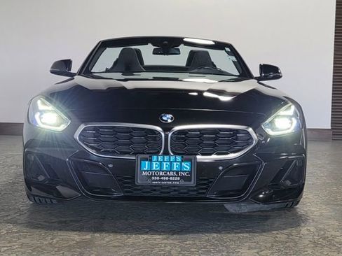 Used 2025 BMW Z4 sDrive30i image 2