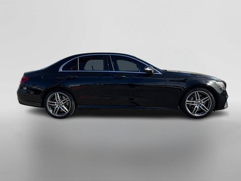 Used 2018 Mercedes-Benz E 400 4MATIC Sedan image 5