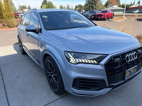 Used 2021 Audi Q7 3.0T Prestige w/ Prestige Package AWD/4WD image 2