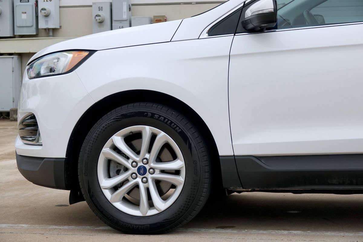 Used 2020 Ford Edge SEL w/ Convenience Package AWD/4WD image 23