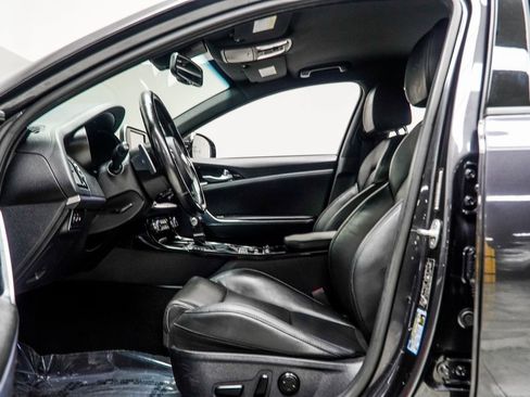 Used 2020 Kia Stinger GT-Line image 36