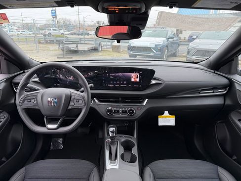 New 2026 Buick Envista Preferred image 18