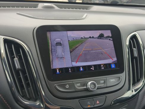 Used 2022 Chevrolet Equinox RS w/ RS Leather Package FWD image 16