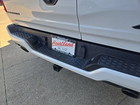 Used 2025 RAM 1500 Limited AWD/4WD image 29