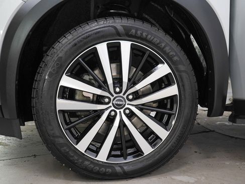 Used 2023 Nissan Pathfinder Platinum w/ Cargo Package AWD/4WD image 36