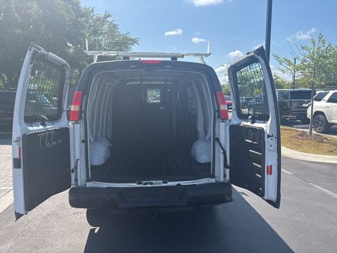 Used 2013 GMC Savana 2500 w/ Cold Climate Package image 12