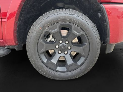 New 2026 RAM 1500 4x4 Crew Cab image 14