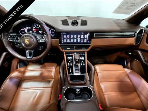 Used 2022 Porsche Cayenne Turbo image 14