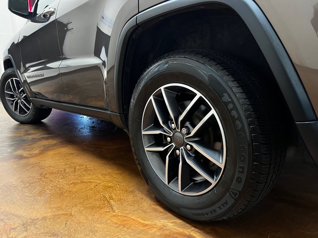 Used 2019 Jeep Grand Cherokee Limited AWD/4WD image 44