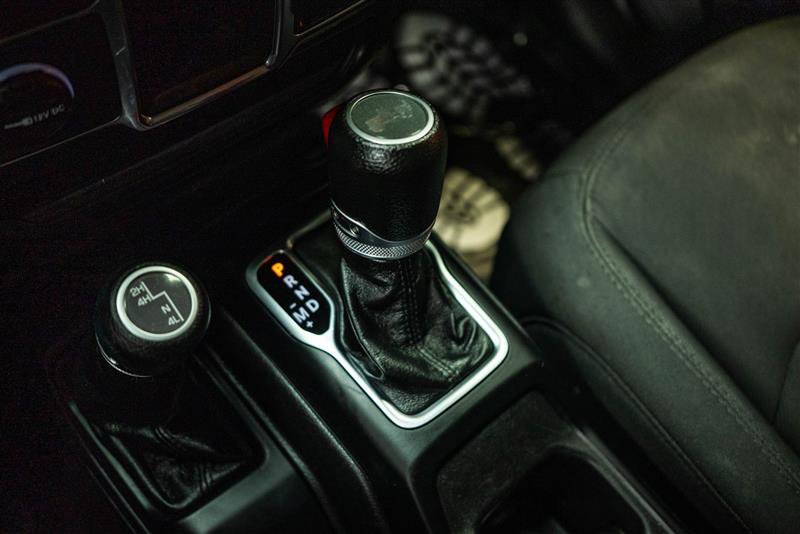 Used 2023 Jeep Wrangler Unlimited Sport AWD/4WD image 16