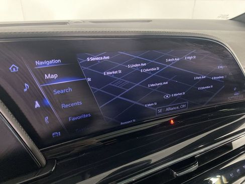 Certified 2024 Cadillac Escalade Sport w/ LPO, ONYX Package image 17