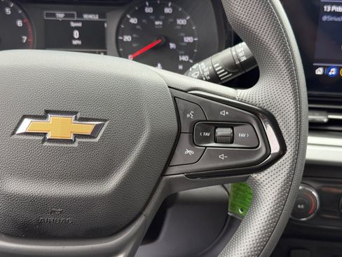 Used 2026 Chevrolet Trax LS w/ Driver Confidence Package FWD image 20
