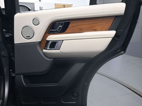 Used 2019 Land Rover Range Rover Supercharged AWD/4WD image 25